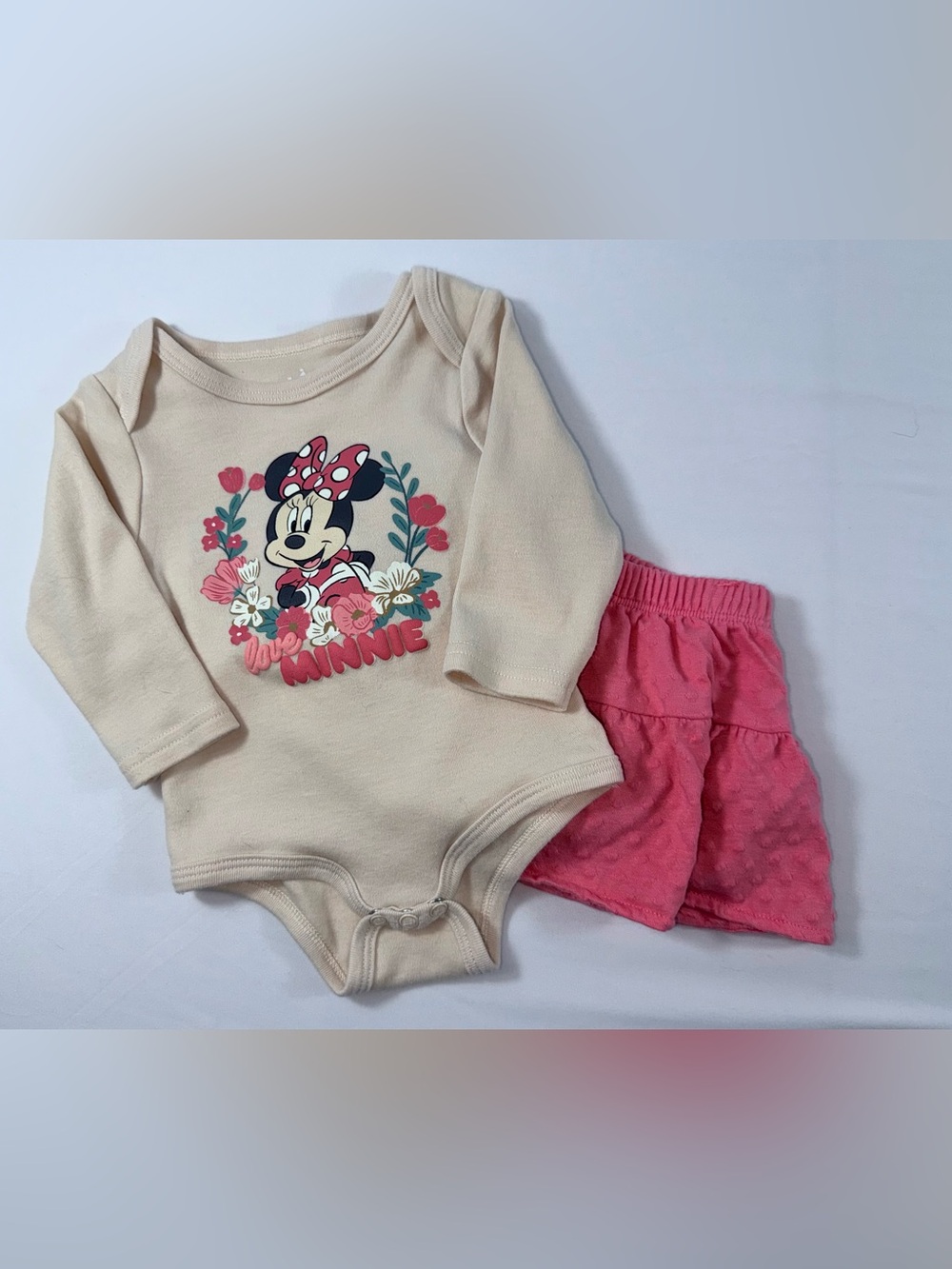 Disney Baby 6/9M Minnie Mouse Baby Girl’s 2-Piece Graphic Bodysuit & Skort Set